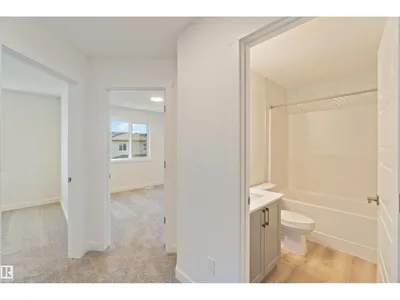 2503 194 ST NW photo 32