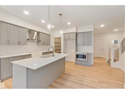 2503 194 ST NW photo 10