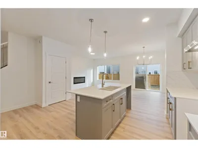 2503 194 ST NW photo 12