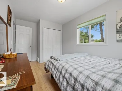 9530 122 AV NW photo 16