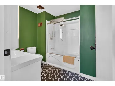 6712 36A AV NW photo 30