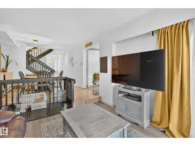 6712 36A AV NW photo 9