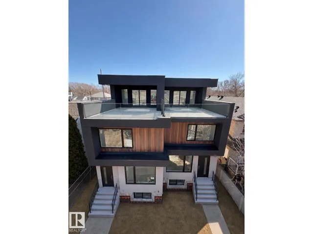 9007 92 ST NW, Edmonton