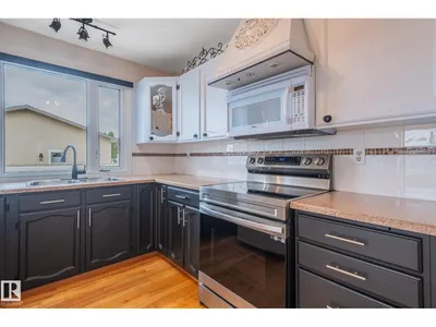 11415 142 AV NW photo 18