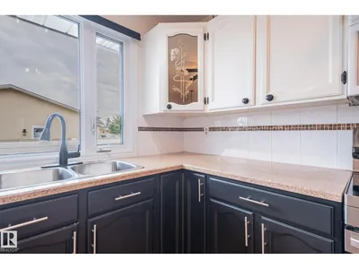 11415 142 AV NW photo 16