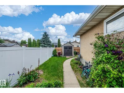 11415 142 AV NW photo 38