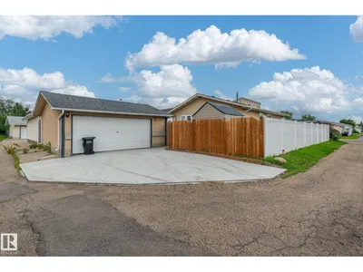 11415 142 AV NW photo 46
