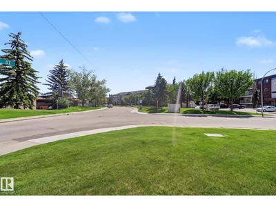 #6E 11608 28 AV NW NW photo 37