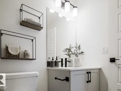 1992 210 ST NW photo 48