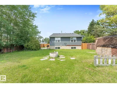 4009 37 AV NW photo 37