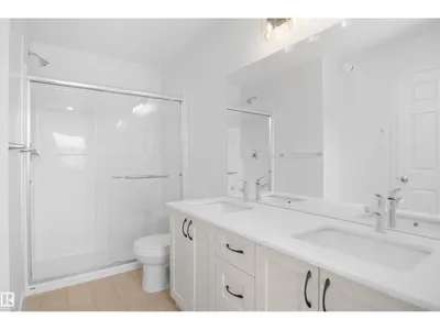 7323 181 AV NW photo 24