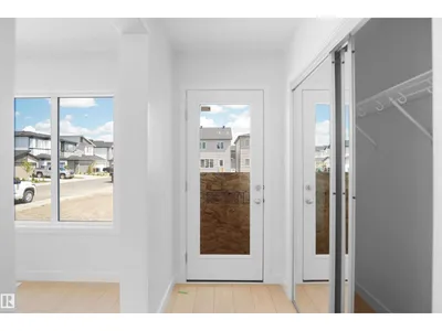 7335 181 AV NW photo 16