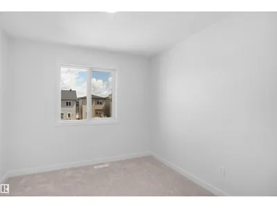 7335 181 AV NW photo 27