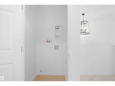 7335 181 AV NW photo 30