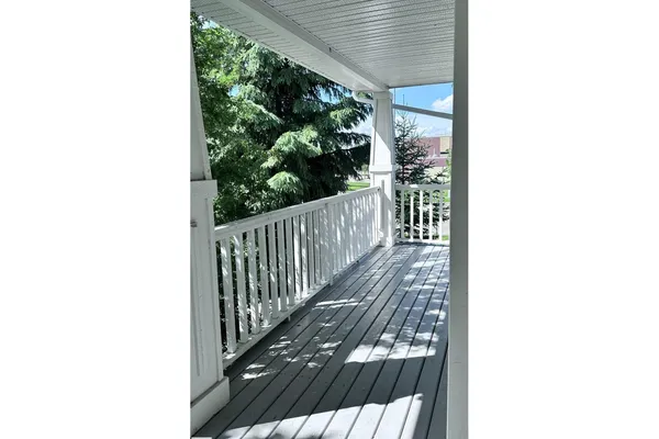 469 CRANBERRY WY photo 3