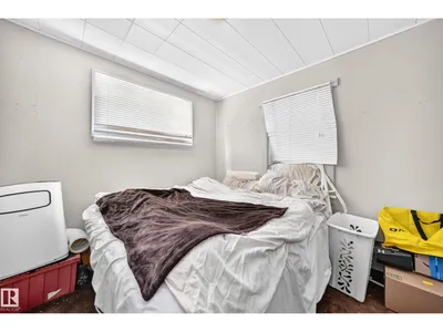 11939 89 ST NW photo 19