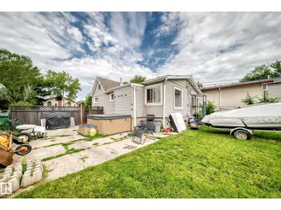 11939 89 ST NW photo 38