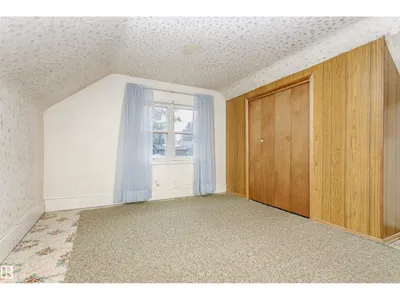 10105 98 AV photo 22