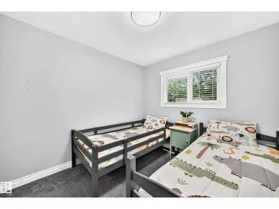7916 130 AV NW photo 19