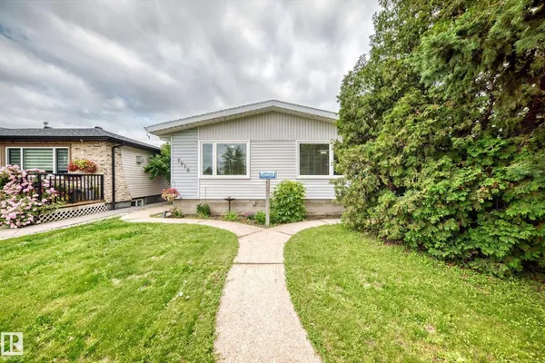 7916 130 AV NW photo 2