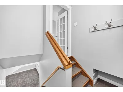 7916 130 AV NW photo 23