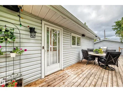 7916 130 AV NW photo 35