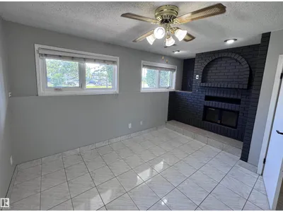 7312 137 AV NW photo 29