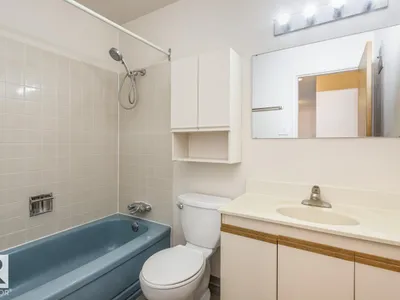 #302 11045 132 ST NW photo 17