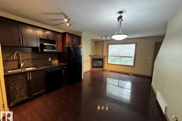 #6 1820 34 AV NW photo 2