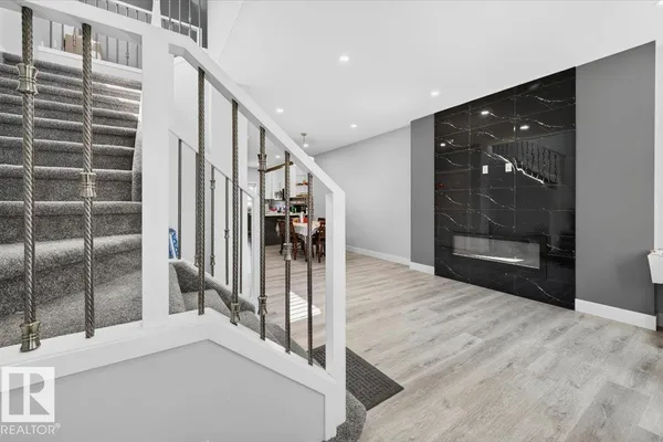 7332-7334 77 ST NW photo 3