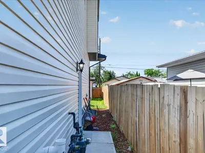 7332-7334 77 ST NW photo 44
