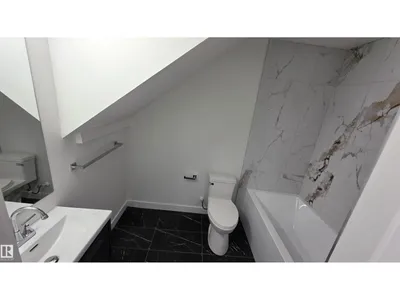 6710 109 ST NW photo 16