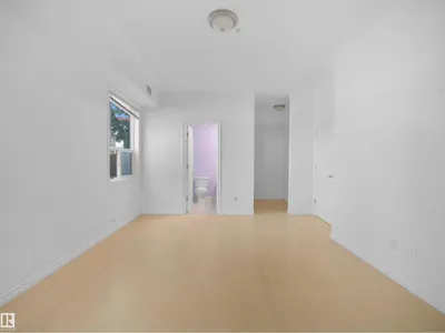#207 10606 102 AV NW photo 32