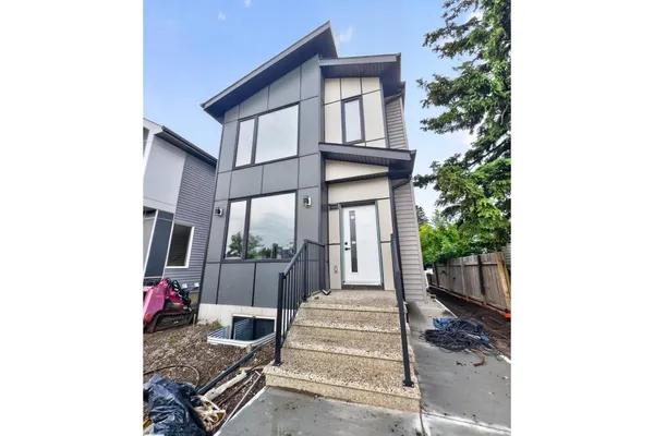 8711 149 ST NW photo 2