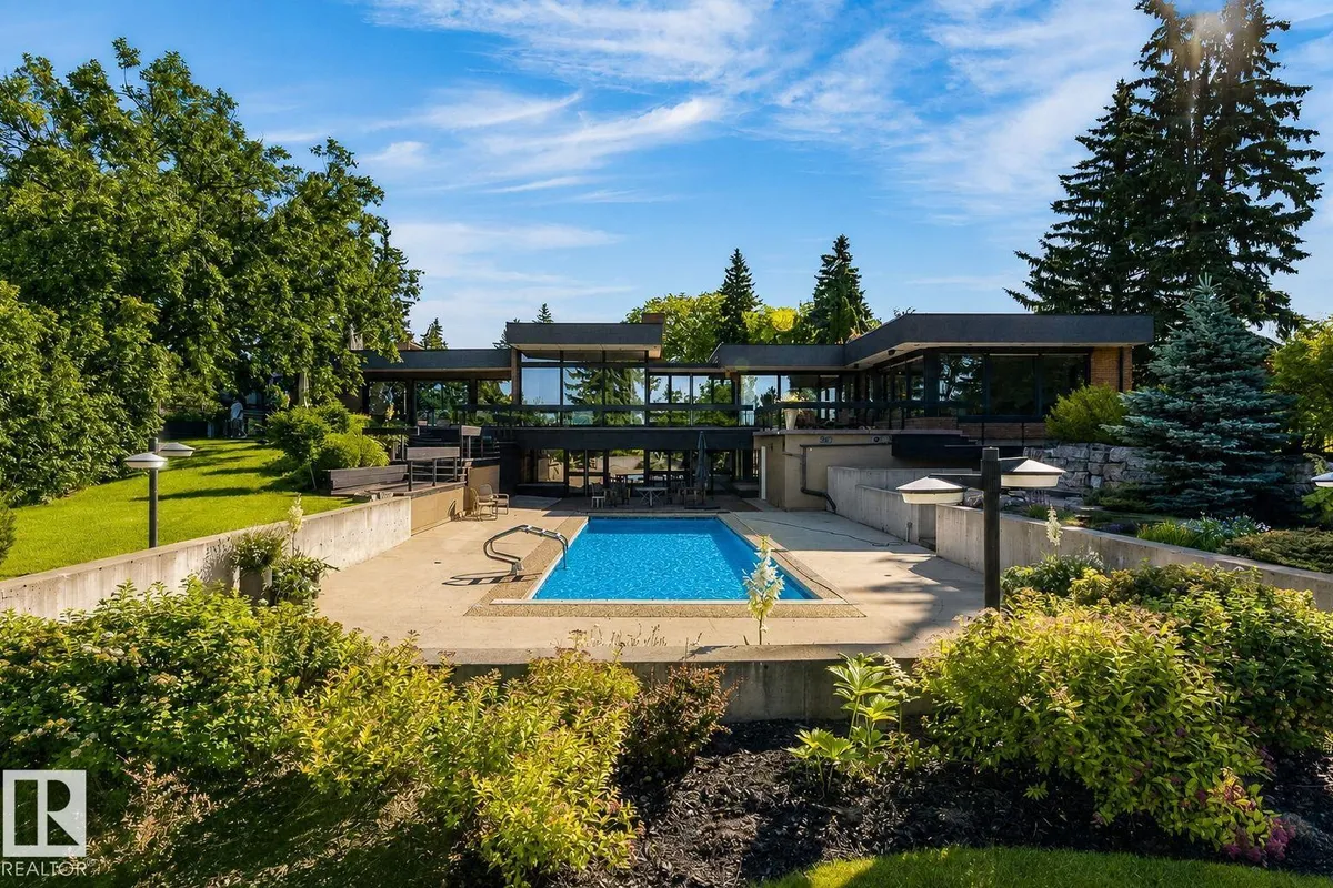 59 WESTBROOK DR NW exterior