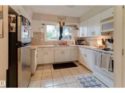 13211 77 ST NW photo 17
