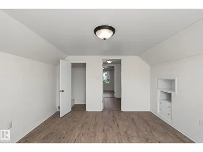 11147 78 AV NW photo 18