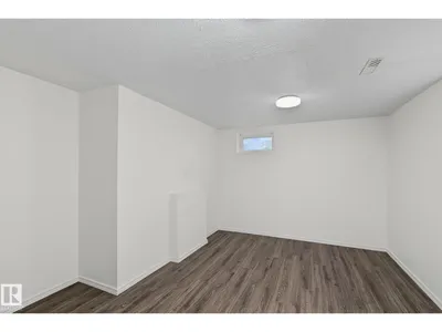 11147 78 AV NW photo 39