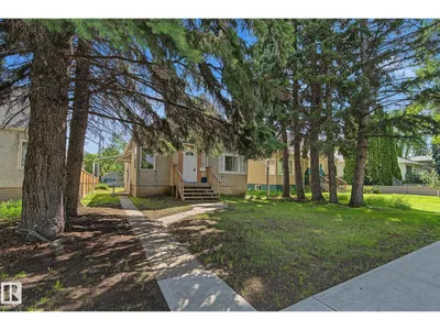11147 78 AV NW photo 43