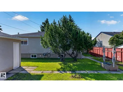 16152 110B AV NW NW photo 41