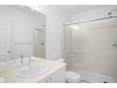 12127 34 AV SW photo 27