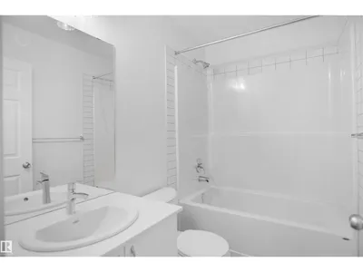 12127 34 AV SW photo 32
