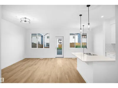 12127 34 AV SW photo 7