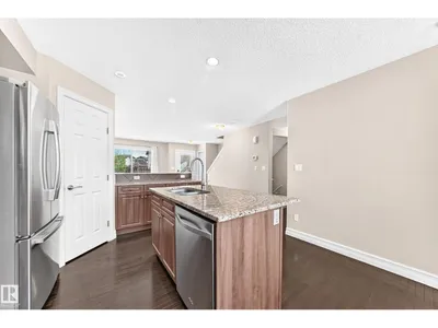 5321 3 AV SW photo 8