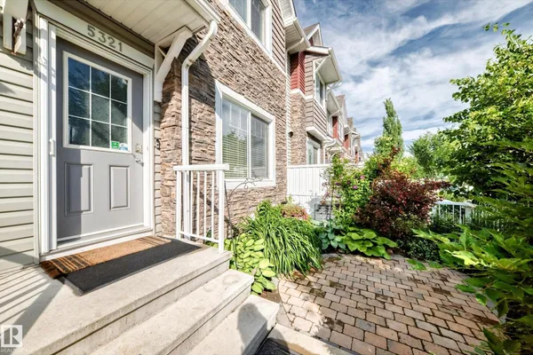 5321 3 AV SW photo 2
