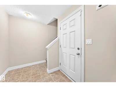5321 3 AV SW photo 40