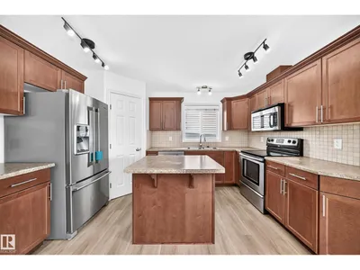 369 Brintnell BV NW NW photo 4