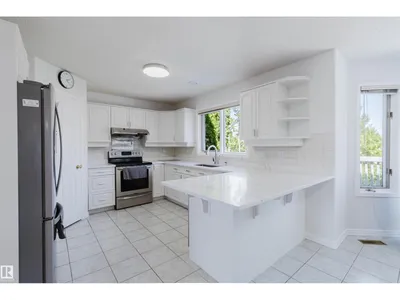 15 CORMACK CR NW photo 23