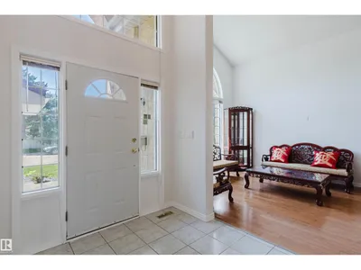 15 CORMACK CR NW photo 4