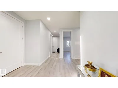 215 GLENRIDDING RAVINE RD SW photo 4